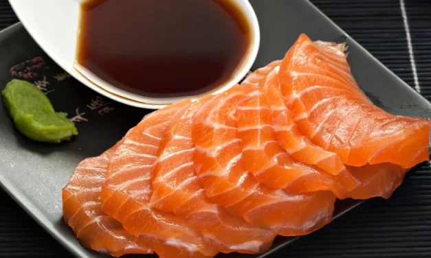 Hidangan Tradisional Mentah Dari Jepang Sashimi