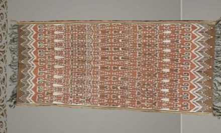 Tenun Kebat Iban Warisan Budaya Masyarakat Dayak