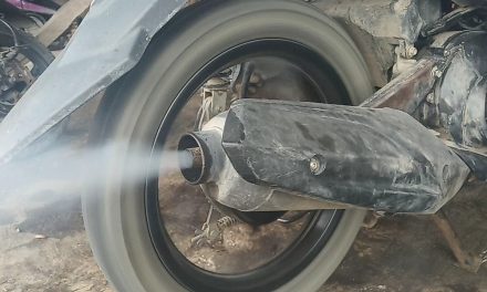 Kerusakan Sepeda Motor Saat Mengeluarkan Asap Knalpot