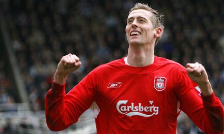 Peter Crouch Pemain Bola Yang Tingginya Di Atas Rata Rata