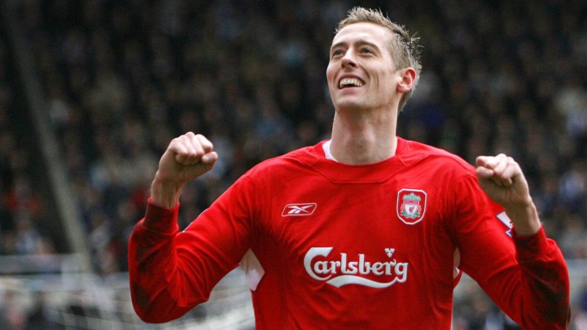 Peter Crouch Pemain Bola Yang Tingginya Di Atas Rata Rata