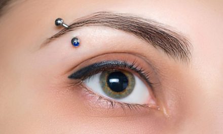 Pelubangan Kecil Di Badan Atau Melakukan Piercing