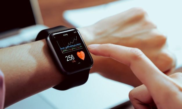 Teknologi Jam Tangan Modern Smartwatch Canggih