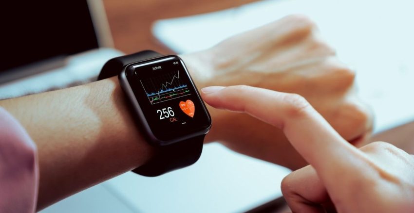 Teknologi Jam Tangan Modern Smartwatch Canggih