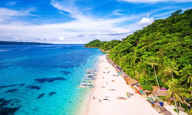 Wilayah Perairan Pantai Yang Mempunyai Keindahan Alami