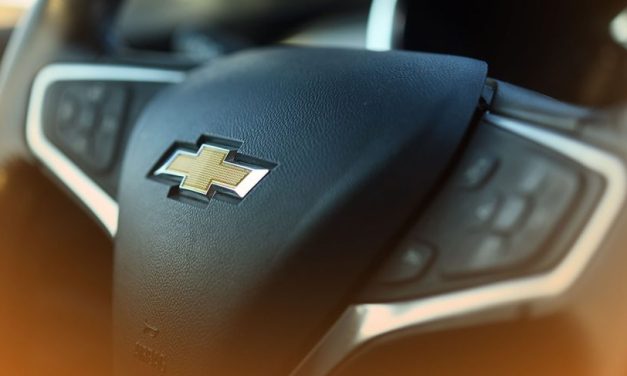 Merek Otomotif Chevrolet Pada Sebuah Kendaraan Amerika