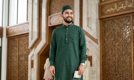 Pakaian Panjang Jubah Yang Menutupi Seluruh Badan