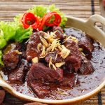 Hidangan Rempah Tradisional Dari Sebuah Masakan Semur