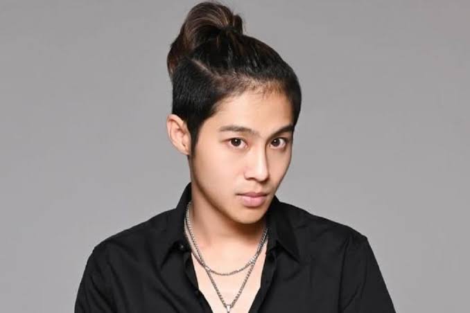 Kegiatan Malam DJ Sebagai Pemeran Utama